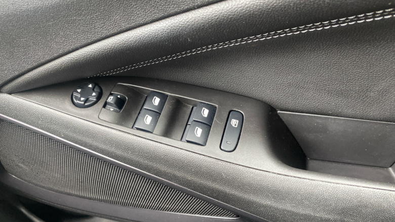 Vauxhall Crossland 1.2 Turbo [130] Elite Nav 5dr Auto Petrol Hatchback